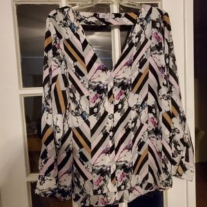 Abstract Print long sleeve keyhole top